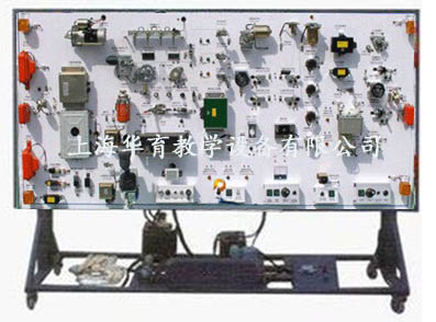聯(lián)合收割機(jī)電氣實(shí)訓(xùn)臺(tái)(圖1)